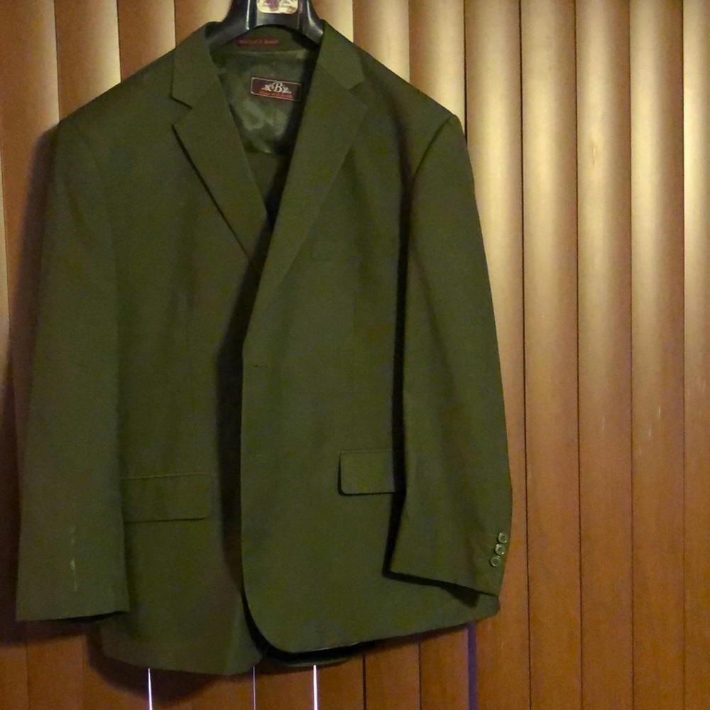 3 piece man suit